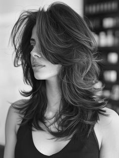 Explore Trending Layered Haircuts for Long Hair Wild Layered Hair, Sharp Layered Hair, Long Wolfcut Unstyled, Cascade Layered Hair, Haïr Cut For Volume Hair, Strong Layered Hair, Increase Layer Haircut, Layered Hair For Volume, Longer Hair With Layers