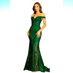 Beautiful Emerald Green Gown, Ball Gown, Prom, Dress Bridesmaids, Dress Or Just A Beautiful Evening Dress Size Small Never Worn Unfortunately I Gained Some Weight So I Cannot Wear This Dress Again Green Formal Gown, Emerald Green Gown, Ball Gown Prom Dress, Dress Bridesmaids, Beautiful Evening Dresses, Green Gown, Bridesmaids Dress, Gown Prom, Beautiful Evening