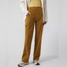 Brand New, Size 6 Athleta Vienna Cargo Pants In Camel. Tech Material. Regular Fit. No Longer In Stock On Athleta Linen Joggers, Boyfriend Pants, Athleta Leggings, Work And Travel, Wide Leg Linen Pants, Active Wear Pants, Flare Leggings, Joggers Womens, Cargo Pant