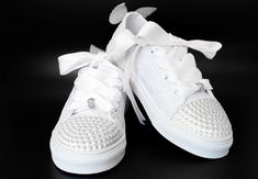 Fabulous sneakers with ribbon laces, unique and trendy. Sizes: 12 to 6 (Teens) White Sneakers With Round Toe And Lacing, White Sneakers With Lacing And Round Toe, White Round Toe Sneakers With Lacing, Sporty Canvas Shoes With White Laces, Lace-up Canvas Shoes With Elastic Laces, Ribbon Laces, Trendy Sneakers, Kids Fashion, Ribbon