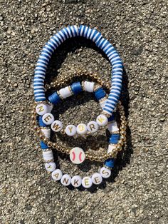 New York Yankees Friendship Bracelets New York Yankees Crafts, New York Bracelet, Bracelet Inspo, Bracelets Design, Beads Bracelet Design, Beading Ideas, Bracelet Design, Bracelet Ideas, Seattle Mariners