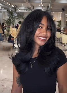 Medium Length Haircut Side Part Bangs, Layered Haircuts For Thinner Hair, Black Hair On Brown Skin, Black Mid Length Hair, 90s Blowout Haircut, Butterfly Cut Hair, The Rachel Haircut, 2024 Haircuts