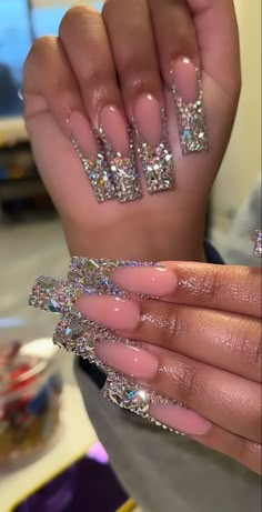 Acrylic Nails Bling, Sliver Nails, Nail Designs Bling, Prom Nails Silver, Kawaii Charms, Long Acrylic Nail Designs, Colored Acrylic Nails, Nails Design With Rhinestones, Stickers Kawaii