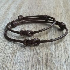 Simple Bracelet Brown Waxed Cord Bracelets His and her Waxed Cord Bracelets, Bracelets Infinity, Couples Bracelets, Wax Cord Bracelet, Tube Bracelet, Bracelet Viking, Bracelet Couple, Black Leather Bracelet, Bracelet Knots