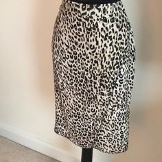 Nwt- Animal Print Skirt. Elegant Leopard Print Lined Skirt, Chic Cream Skirt For Night Out, Chic Lined Leopard Print Skirt, Chic Leopard Print Lined Skirt, Animal Print Skirt, Black Cream, Printed Skirts, Little Things, Animal Print