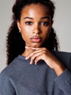 Twisted Hair, Pelo Afro, Photography Women, Beauty Videos, Black Is Beautiful, Pretty Face, Natural Makeup, Womens Makeup, Pretty People