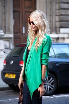 Walking Down The Street, Kate Bosworth, Green Blazer, Looks Street Style, Mode Inspo, Looks Chic, Looks Style, Mode Inspiration, Street Chic