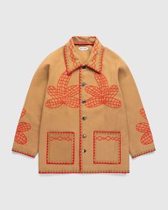 100% cotton Unlined Embroidered motif Scalloped detail Spread collar Front button closure Raglan sleeves Front patch pockets Fall Embroidery Patterns, Fall Embroidery, Embroidered Denim Shirt, October Fashion, Cottagecore Outfits, Quirky Fashion, Friend Outfits, Brown Coat, Embroidered Jacket