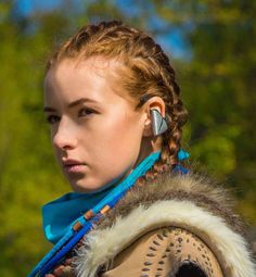 Aloy is the main protagonist from Horizon Zero Dawn video game . HZD is a story about post apocalyptic world with mechanical robots dinosaurs where main character Aloy is Machine Huntress from Nora tribe. Her ethnic outfit cosplay costume is good solution for cosplay events, parties, and as Halloween costume. This is Aloy Headphone only! With the LED lights You can separately buy: Armor set: https://www.etsy.com/listing/581310311/ Beads (Necklace): https://www.etsy.com/listing/567514356/ You can Horizon Zero Dawn Robot, Aloy Cosplay, Ahsoka Tano Cosplay, Apocalyptic Costume, Post Apocalyptic Clothing, Horizon Zero Dawn Aloy, Sasuke Cosplay, Post Apocalyptic Costume, Apocalyptic Clothing