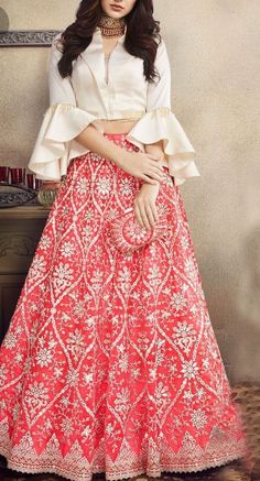 Pink And White Lehenga, Lehenga For Engagement, White Lehenga Choli, White Lehenga, Trendy Outfits Indian, Lehenga Designs Simple