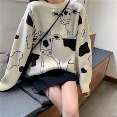 Shipping from the US. Easy 30 day return policy, 100% cotton, Double-needle neck, sleeves and hem; Roomy Unisex Fit. Minimal Stil, Look 80s, Egirl Outfits, Harajuku Women, A Cow, Fete Anime, Ținută Casual, Loose Sweater, Mode Vintage