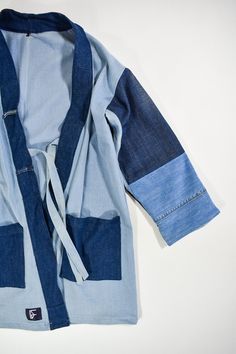 We've got another unique hit. This is our one-of-a-kind handmade Patchwork Kimono mid-length. It can be worn for any occasion where you shine stylishly as an individual! When this item is sold out, it is made to order. Made of deadstock denim fabric Regular fit mid length Sleeves and collar made of denim leftovers Self-tie closure at front Two front pockets Size L One of a kind piece Handmade in Rotterdam Patchwork Kimono, Mid Length Sleeves, Pocket Size, Denim Fabric, Rotterdam, Mid Length, Sustainable Fashion, Sustainability, Collar