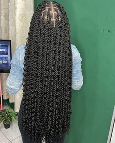 Island Twist With Curls Medium, Boho Knotless Braids Medium, Braids Hairstyles For Summer, Boho Senegalese Twist, Island Twist Braids, Island Twist, Braided Hairstyles For Black Women Cornrows, Beautiful Black Hair, Boho Twists