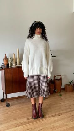 Jumper And Skirt, English Girl, Oversized Knit Sweater, Lisa Says Gah, Looks Street Style, September 16, Fall Collection