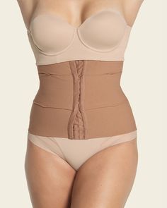 This incredible waist cincher made with our super comfy compression SkinFuse® fabric features flexible boning on the sides and back for extra support. It's functional and discrete! You can wear it all day, every day, since it has no noticeable seams, making it invisible under clothes. We guarantee the highest quality and comfort from this piece because you deserve the best. You can wear it daily to improve your posture, during workouts at the gym, after surgery, or postpartum. Abdominal Binder, Waist Trainer Vest, Latex Waist Trainer, Improve Your Posture, Legging Sport, After Surgery, Dark Taupe, Waist Cincher, Back Support