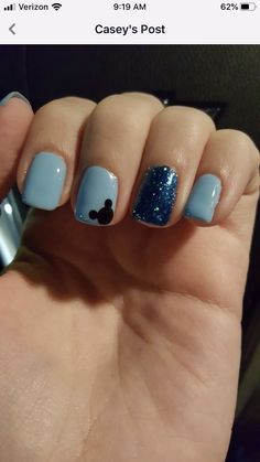 Nails For Disney Cruise, Teal Disney Nails, Easy Disney Nails Short, Disney Mani Pedi, Blue Mickey Mouse Nails, Short Almond Disney Nails, Run Disney Nails, Disney Nails Short Gel, Disney Nails For Short Nails