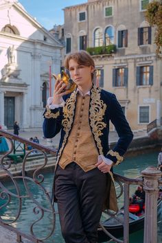 Venice Carnival Costumes, Elven Dress, 18th Century Costume, Outfits Jeans, Venice Carnival, 18th Century Fashion, Period Outfit, Royal Outfits