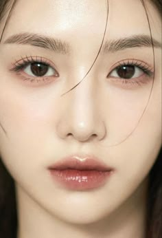 Aesthetic Makeup Looks Korean, Makeup Korean Look Natural, Natural Korean Makeup Look, Id Picture Makeup, Id Makeup Photo, Korean Makeup Look Natural, Natural Makeup Korean, Makeup Simple Natural, Casual Makeup Looks