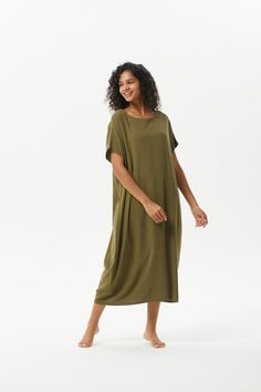 Score the best discounted overstock and returns at unbeatable prices on Bazar! Save this perfectly good piece of garment from becoming textile waste. Green Relaxed Fit Midi Dress For Work, Lace Kaftan, Chiffon Kaftan, White Kaftan, Embroidered Caftan, Short Kaftan, Textile Waste, Casual Maxi Dress, Moroccan Kaftan