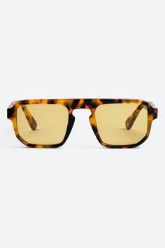 Gaucho Sunglasses in Light Tortoiseshell Light Tinted Sunglasses, Shades Glasses, Throwing Shade, Surf House, Tortoise Shell Sunglasses, Stylish Glasses, Shirt Bag, Best Wallet, Eye Wear Glasses