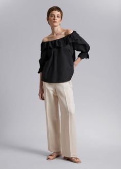 Embroidered Cotton Blouse - Black Embroidered - & Other Stories WW Scalloped Sleeves, Embroidered Blouse Designs, Scooped Neckline, Chic Blouses, Simply Chic, Cotton Blouse, Cotton Voile, Fashion Story, Cotton Blouses