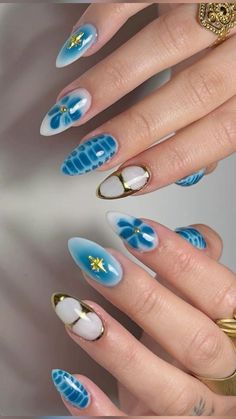 Nails Summer Inspo 2024, Cool Nail Inspo 2024 Summer, Casa Azul Nails, Short Summer Nail Ideas 2024, Nail Inspo Summer 2024, Blue Trendy Nails, Cyan Nails, Alaska Nails, Tropical Nails