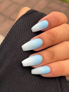 Ombre Nails White And Blue, Acrylic Nail Light Blue, Nail Idea For Blue Dress, Cute Nails Acrylic Light Blue, Light Blue Ombre Acrylic Nails, Powder Blue Ombre Nails, Light Blue Pastel Nails, White To Blue Nails