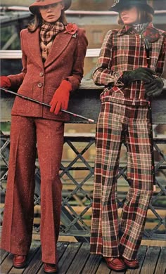 1970's suits vintage fashion color photo print ad models magazine designer pants jacket wool brown plaid tweed red 70s 70s Flares, 40s Mode, Chique Outfit, Fashion 1970s, 60s 70s Fashion, Fashion 70s, Model Magazine, 1970's Fashion, 70’s Fashion