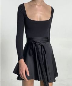 ARE YOU AM I “DENIA” OFF-SHOULDER RUCHED BANDEAU TOP, SZ S JUST RELEASED!! | eBay Ballerina Skirt, Skirt With Belt, The Ballerina, 파티 드레스, Skirt High Waist, Club Party, Fashion Streetwear, Looks Style, Mode Inspiration