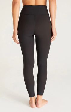 Made using our soft, textured Freeform Rib, this legging is slimming and elevated for a look you can wear in and out of the gym. Spandex Pants, Ladies Boutique, Free Bag, S Models, The Gym, Black Leggings, Matching Sets, Clothes For Sale, Sports Bra