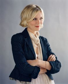 Chin Length Hair Bob, Kirsten Dunst Hair, Chin Length Hair, Hair Bob, Sienna Miller, Kirsten Dunst, Tailored Blazer, Hair Envy, Love Hair