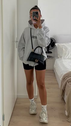 Looks Black, Trendy Fall Outfits, Athleisure Outfits, Sporty Outfits, Sneakers Outfit, Outfit Inspo Fall, Airport Outfit, Looks Style