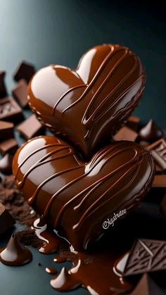 Chocolate Day Images Hd, Donut Decorating Ideas, Romantic Desserts, Cake Wallpaper, Realistic Cakes, Chocolate Pictures