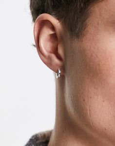 Accessoires von ASOS DESIGN Denn auf die kleinen Dinge kommt es an Im Kreolenstil Glatte Oberfläche Steckverschluss Das Produkt ist aus hygienischen Gründen vom Umtausch ausgeschlossen Earings Piercings Aesthetic, Best Earrings For Men, Studs For Men, Holiday Gifts For Men, Mens Earrings Hoop, Boys Jewelry, Neck Chain, Christmas Gifts For Men, Metal Accessories