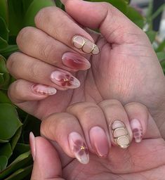 Crazy Summer Nails, Nail Design Gold, Purple Nail, Funky Nails, Pretty Acrylic Nails, Nails Inspo, Flower Nails