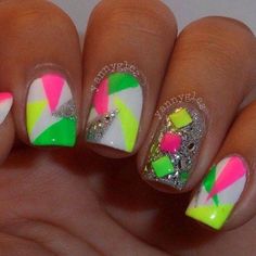 Rockstar Nails, Triangle Nails, Concert Nails, Neon Nail Art, Neon Nail Designs, Colorful Nail, Nail Pictures