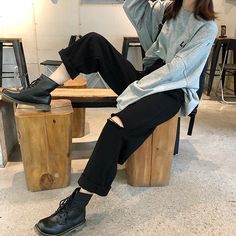 Straight-leg Ripped Jeans Edgy Winter Bottoms With Relaxed Fit, Edgy Relaxed Fit Winter Bottoms, Ripped Black Jeans, Ripped Pants, Black Ripped Jeans, Short Legs, Waist Jeans, Harajuku Fashion, Plain Black