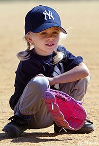 Baseball Kids, Braves Hat, Best Kids Watches, Sports Parent, Pink Gloves, Baseball Pictures