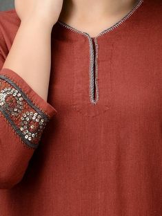 Jaipur Kurti, Plain Kurta, Yellow Kurti, Kurti Styles, Neck Patterns, Suit Embroidery, Kurti Sleeves Design, Pakistani Suit