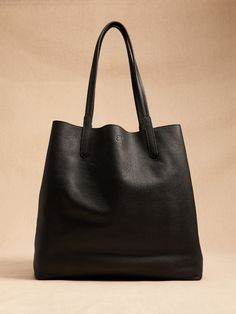 East-West Leather Tote | Banana Republic Bags Handmade, Leather Handbags Women, Fancy Bags, Pretty Bags, Leather Bags Handmade, Boot Bag, East West, Open Top, Hand Bags