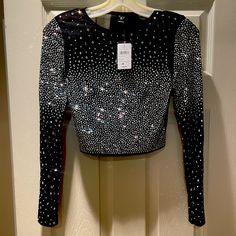 Gorgeous Sparkly Top From Windsor. Brand New Size Medium . Perfect For The Holidays Fitted Sparkling Black Tops, Black Beaded Top For Night Out, Glamorous Black Beaded Tops, Black Sparkling Top For Party, Baby Band Tees, Diamonds Dress, Leopard Print Outfits, Fishnet Top, Sparkly Top