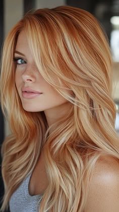 fall hair colors copper highlights Ginger And Honey Blonde Hair, Blonde Copper Balayage, Copper Highlights On Blonde Hair, Warm Golden Blonde Balayage, Blonde Hair With Copper Highlights, Red Blonde Balayage, Strawberry Blonde With Highlights, Blonde To Red Hair, Strawberry Blonde Red Hair