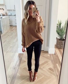 Fall Office Outfits, Fall Business Casual Outfits, Casual Work Attire, Business Casual Fall, Casual Work Outfits Women, Cute Work Outfits, Office Casual Outfit, Business Casual Outfits For Women, Office Outfits Women