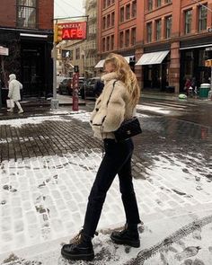 🕊 (@KALELAURENT) / Twitter Marie Von Behrens, Mode Dope, Doc Martens Outfit, Pastel Outfit, Beauty Inspo, Winter Mode, Cold Weather Outfits, Fall Fashion Outfits