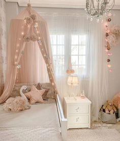 Pink Toddler Bedroom, Todler Room, Bedroom Ideas Kids, Kids Room Ideas, Kids Bedroom Ideas, Girl Room Inspiration, Girls Bedroom Makeover, Baby Room Neutral