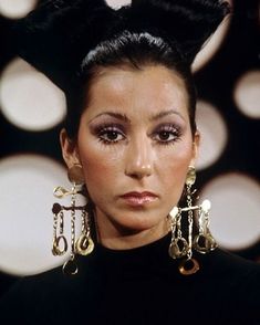 cher Halloween 2023 Trends, 70s Glam Makeup, Cher Makeup, Look Disco