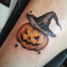 Halloween Tattoo Vector Art Pumpkin Witch Hat Tattoo, Pumpkin With Witch Hat Tattoo, Small Leg Tattoos Women Calf, Halloween Pumpkin Tattoo, Pumpkin Tattoo Designs, Pumpkin Tattoo Small Simple, Bottle Tattoo