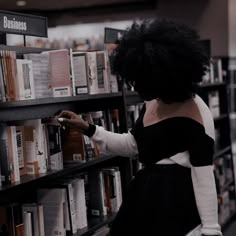 Hair , Black woman women , wattpad , African American , African , Black girl , aesthetic , Black woman hair , black people hair , culture Mysterious Girl, Black Authors, Women Rising, Aesthetic Women, Black Books, Dark Academia Aesthetic, Black Excellence, Girls Rock