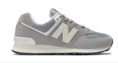 New Balance 574 Grey, New Balance Style, New Balance 574, New Balance Men, Mens Lifestyle, New Balance Sneakers, Tenis Casual, Sports Footwear, Classic Shoes