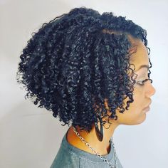 Curly Natural Bob Black Women, Black Women Curly Bob, Black Curly Bob Hairstyles, Natural Hair Curly Bob, Wash And Go Bob Hairstyles, Curly Bob Hairstyles For Black Women Natural Hair, Tapered Curly Haircut Black Women, Curly Hair Devacut, A Line Curly Bob